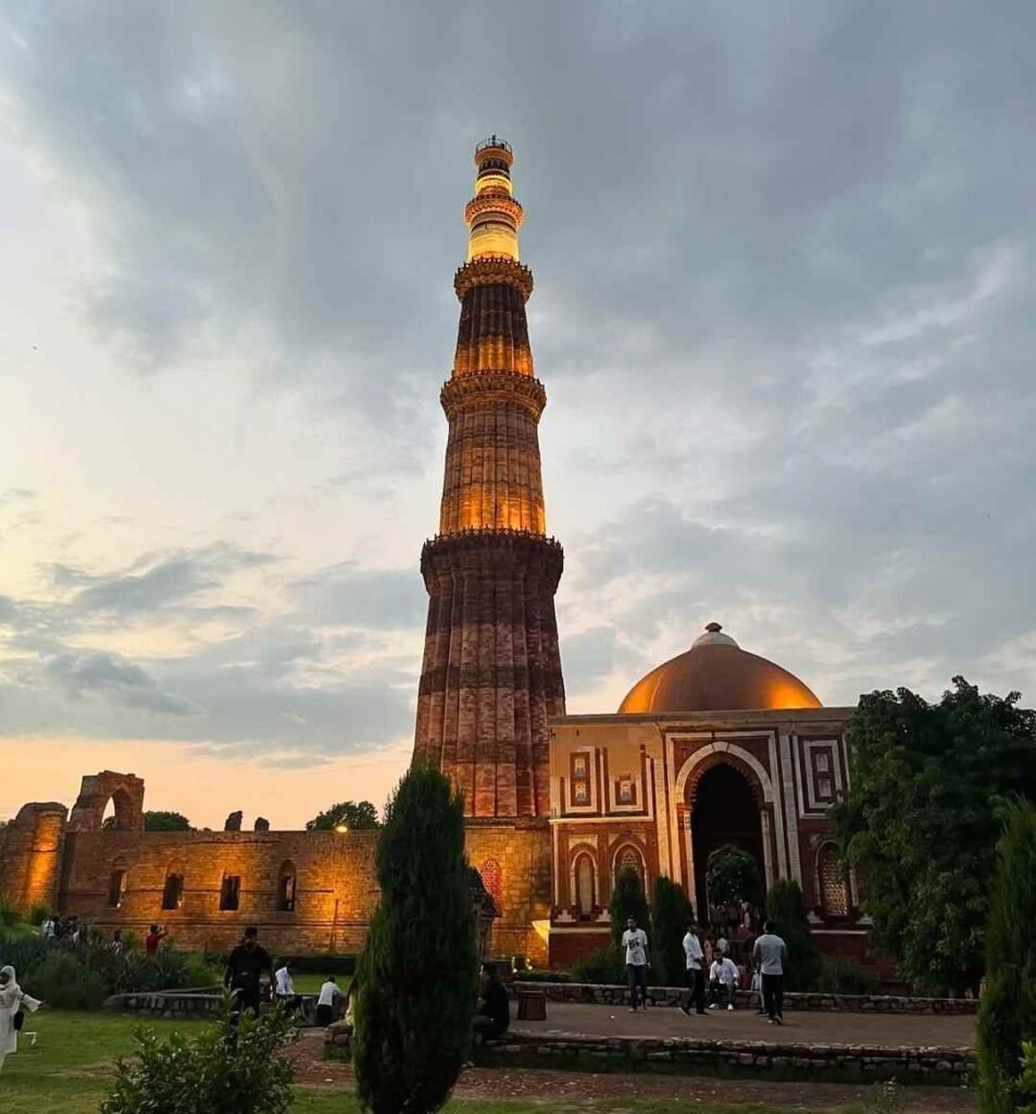 Luxury Golden Triangle with Varanasi & Ranthambore Tour