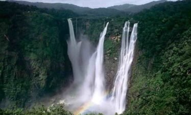 Golden Temple with Dharamshala Himalayan Retreat tour