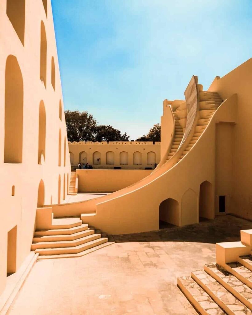 Golden Triangle with Varanasi Luxury Tour