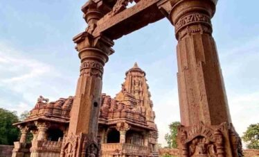 golden triangle tour with orchha khajuraho