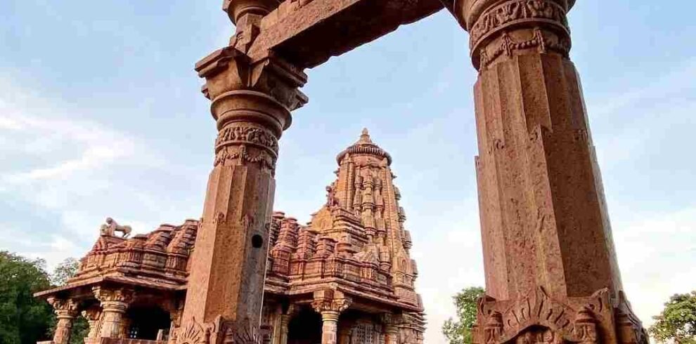 golden triangle tour with orchha khajuraho