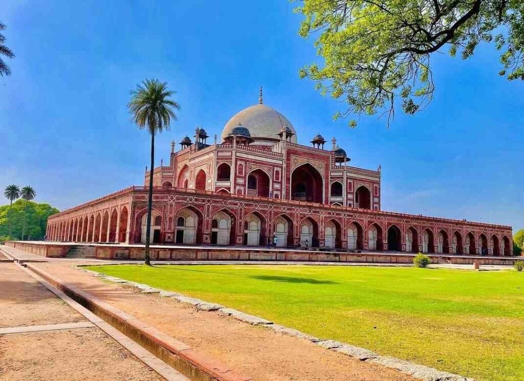 Golden Triangle with Amritsar & Varanasi Tours