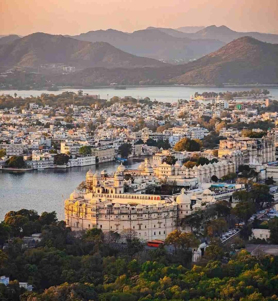 Luxury Golden Triangle Tour with Jodhpur & Udaipur