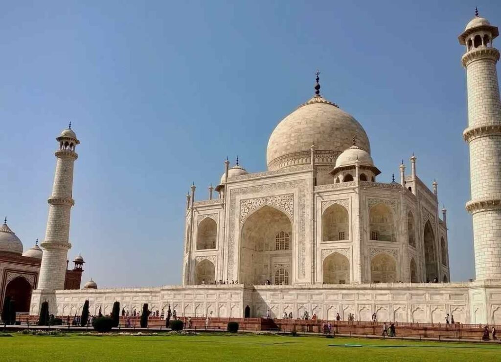 Taj Mahal Agra – Wonder of the world on Golden Triangle tour